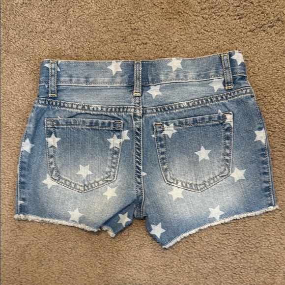 The Children's Place Star Print Denim Shorts - Picture 2 of 7